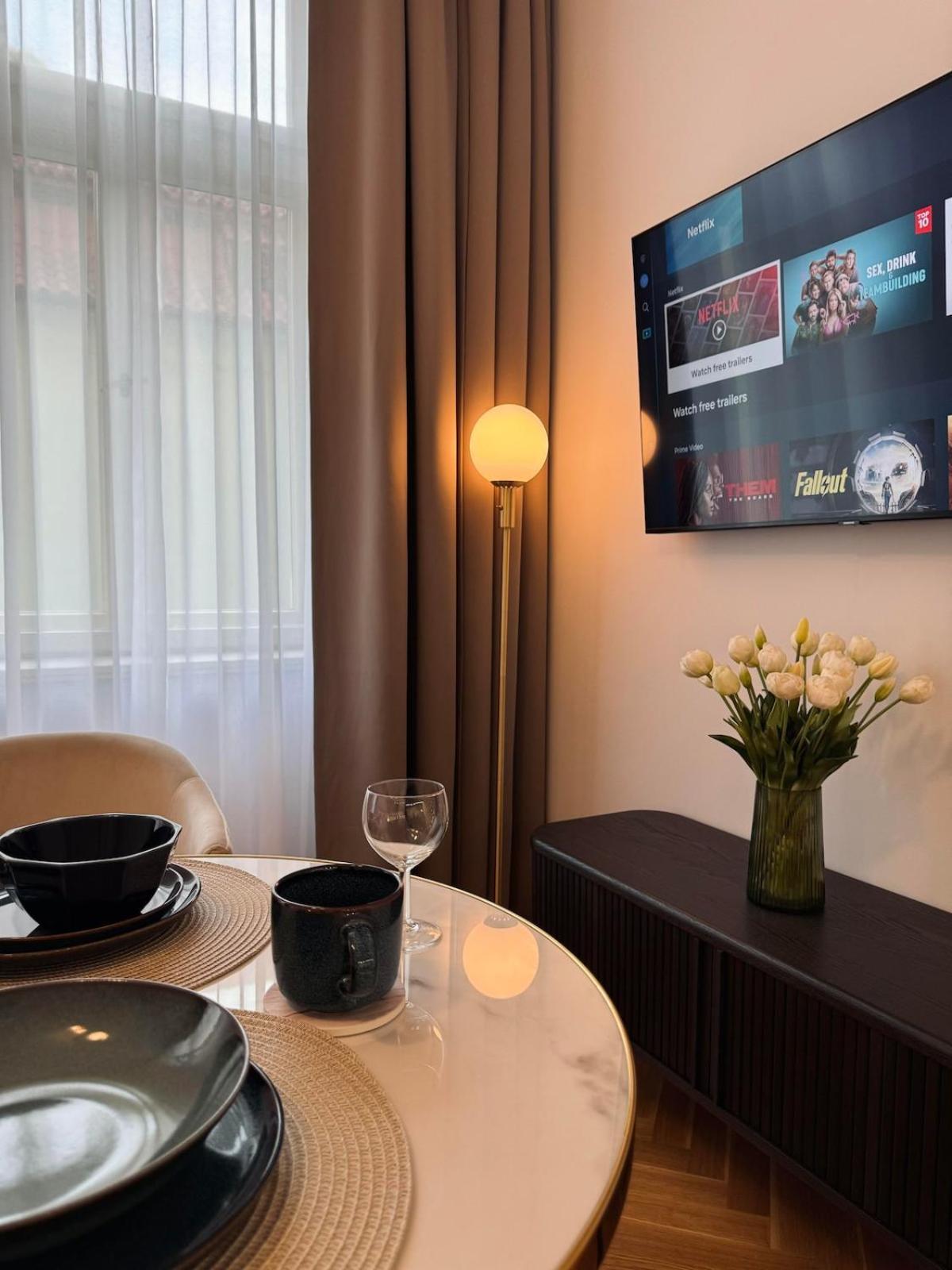Luxemi Apartments I City Center Premium Studio Prague Room photo